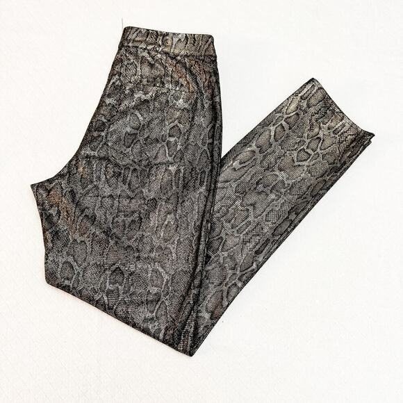 Superdown Metallic Snakeskin Patterned Print Pants Size Small - Picture 9 of 9
